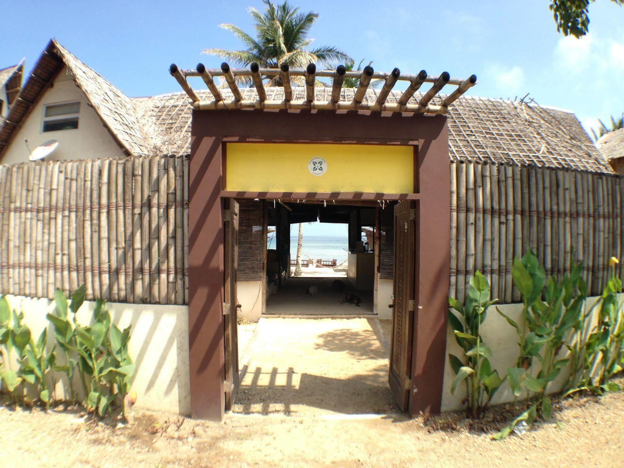 Mangoriders Beach Club Caticlan Exterior foto